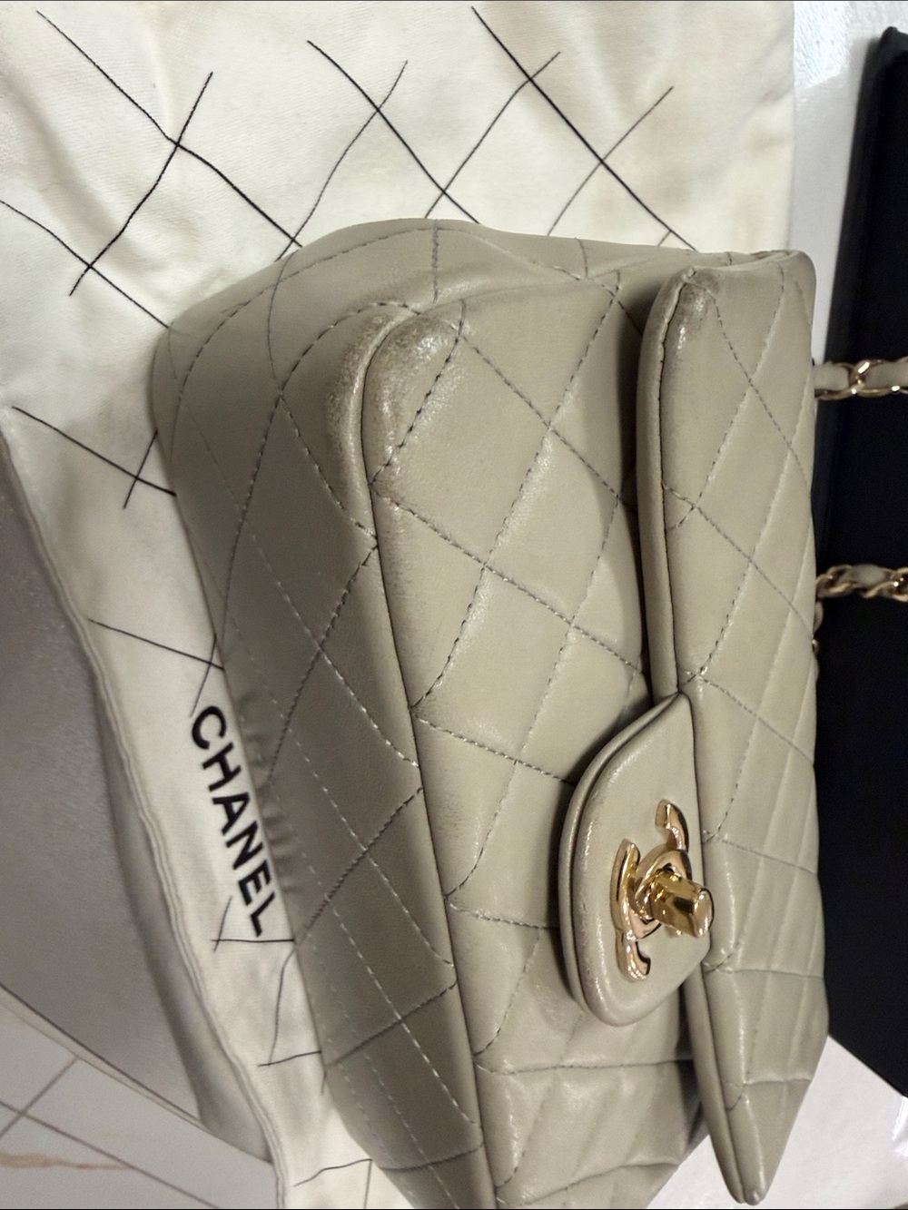 Classic Single Flap Bag Quilted Lambskin Mini Grey - Picture 9 of 10
